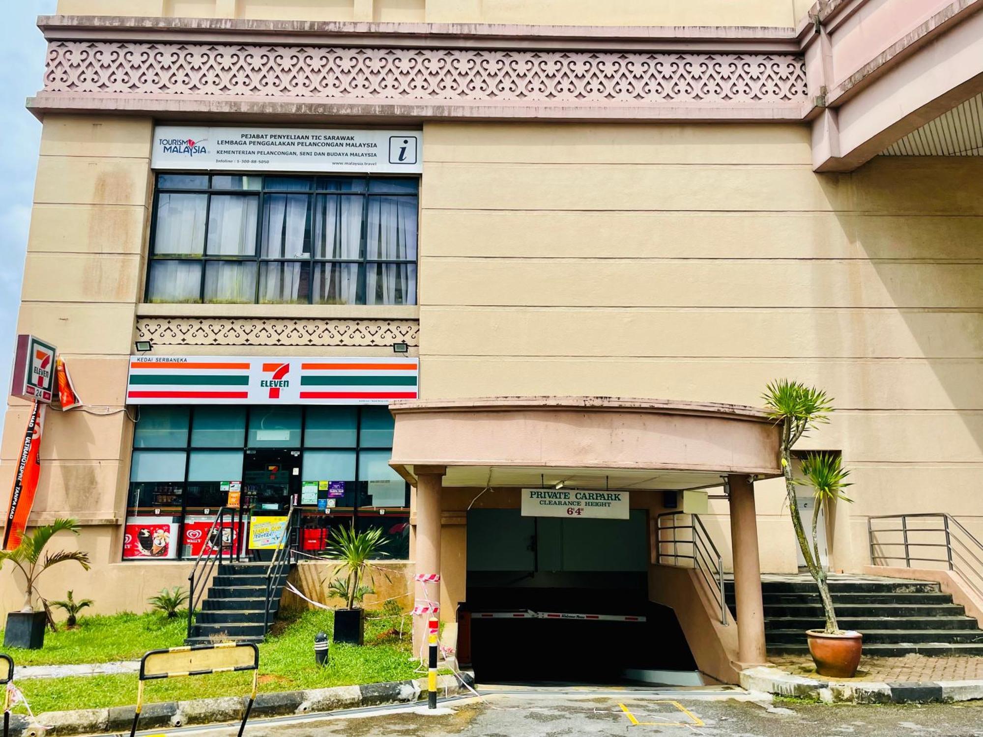 Kuching City Center Riverbank Suites With Marvelous River View Exterior foto