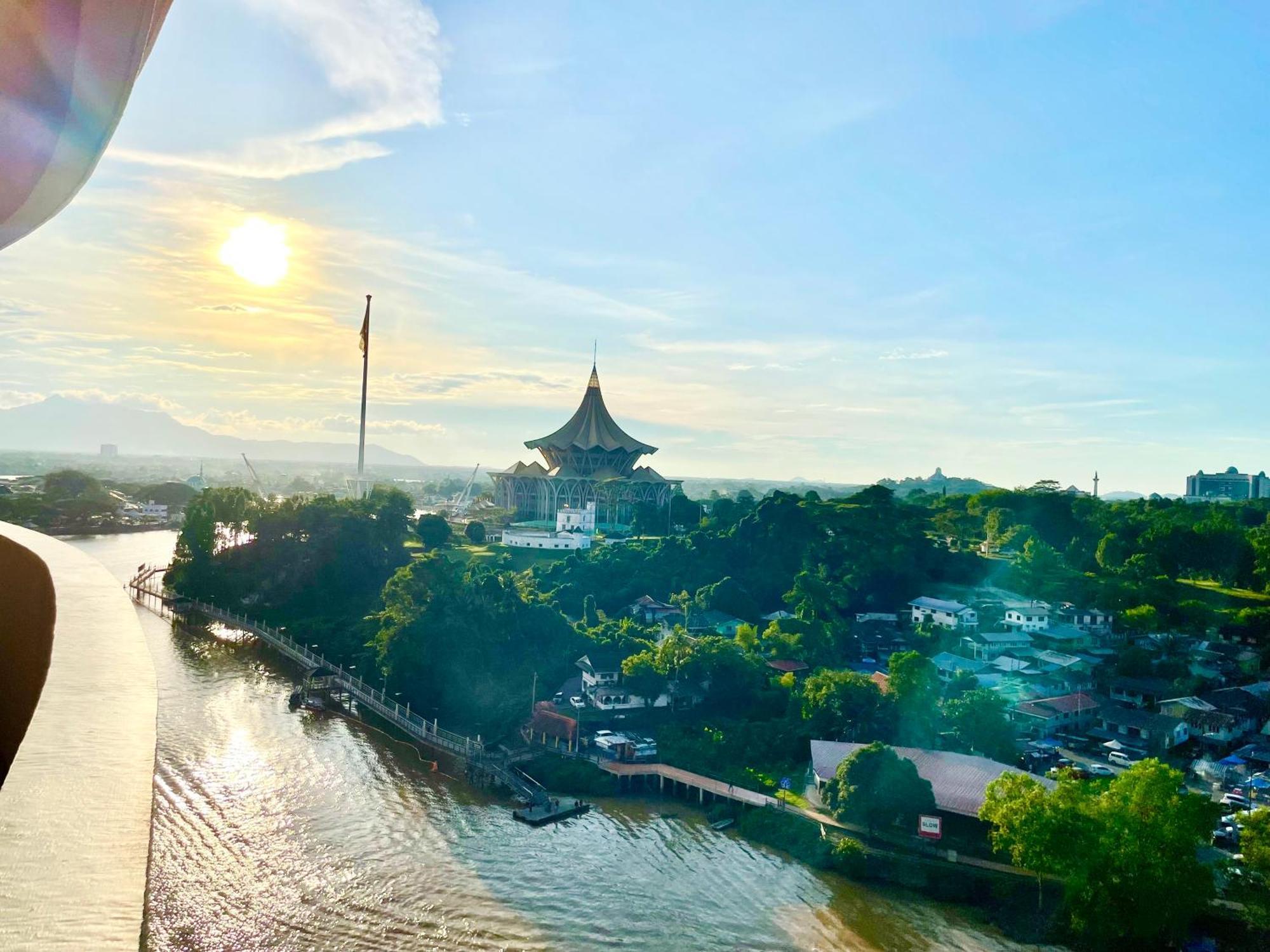 Kuching City Center Riverbank Suites With Marvelous River View Exterior foto